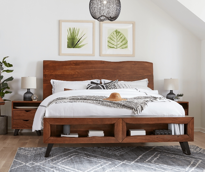 King Panel Bed with Footboard Storage Shelf and Walnut Wood