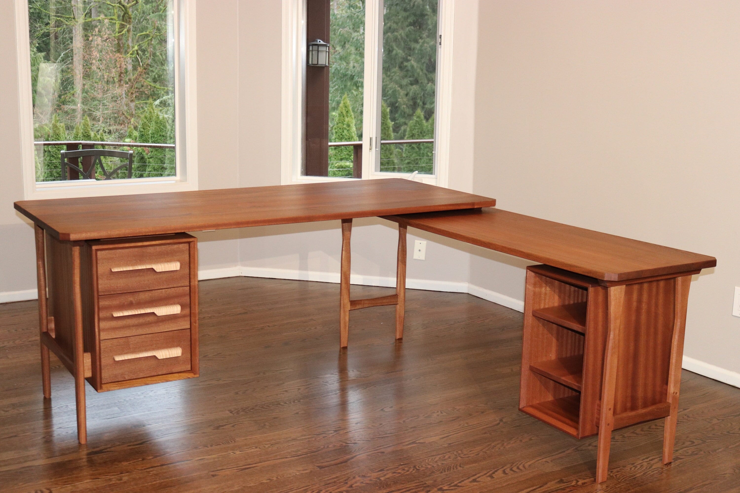 L-Shaped Desk Mahogany Grain Sculpted Pulls Executive Workstation