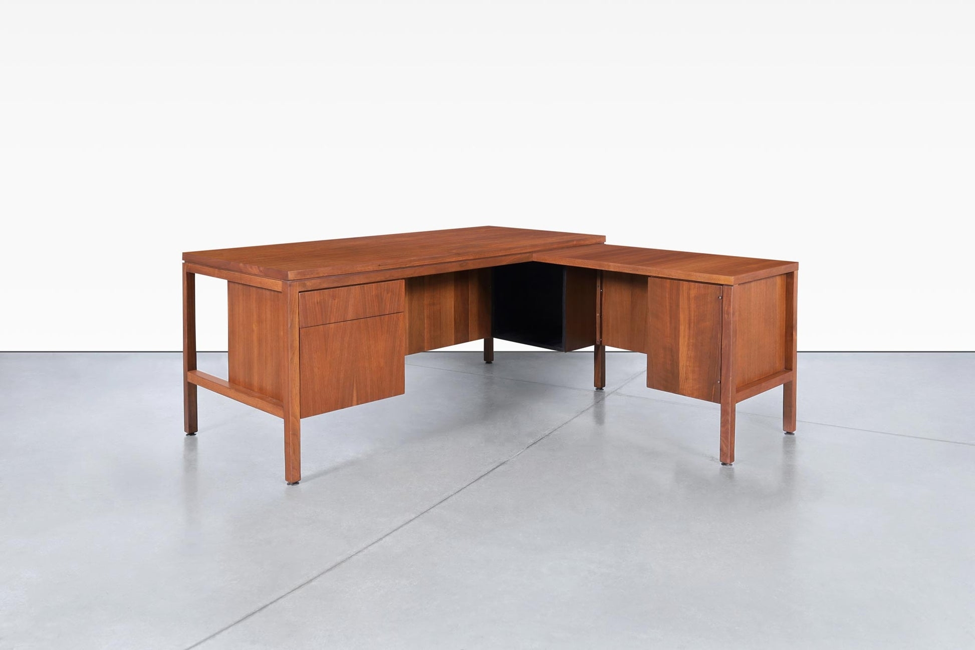 L-Shaped Desk Right Return Walnut Wood Office Workstation