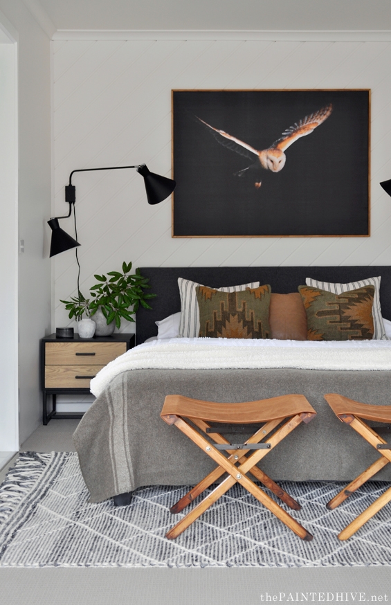 Master Bedroom Barn Owl Art Black Swing Arm Lamp
