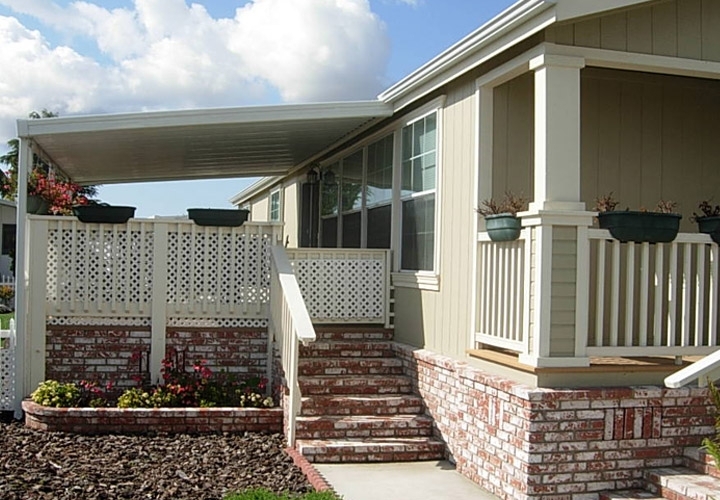 Mobile Home Porch Whitewashed Brick Base and Steps