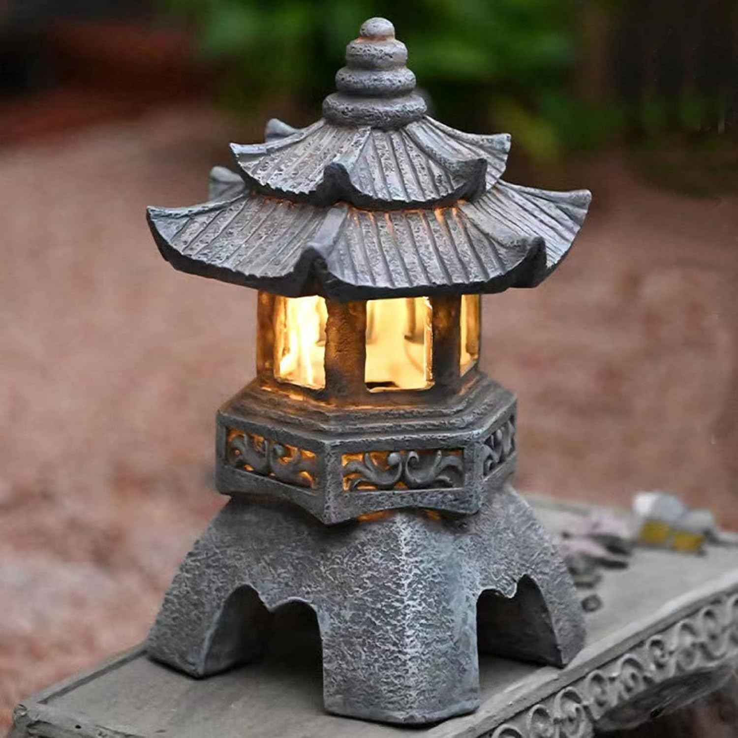 Pagoda Lantern Multi Tiered Roof Solar Garden Light