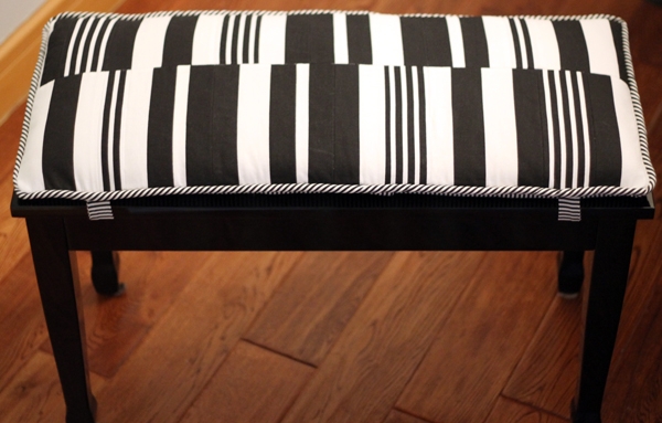 Upholstered Bench: Bias Piping Black and White Seating