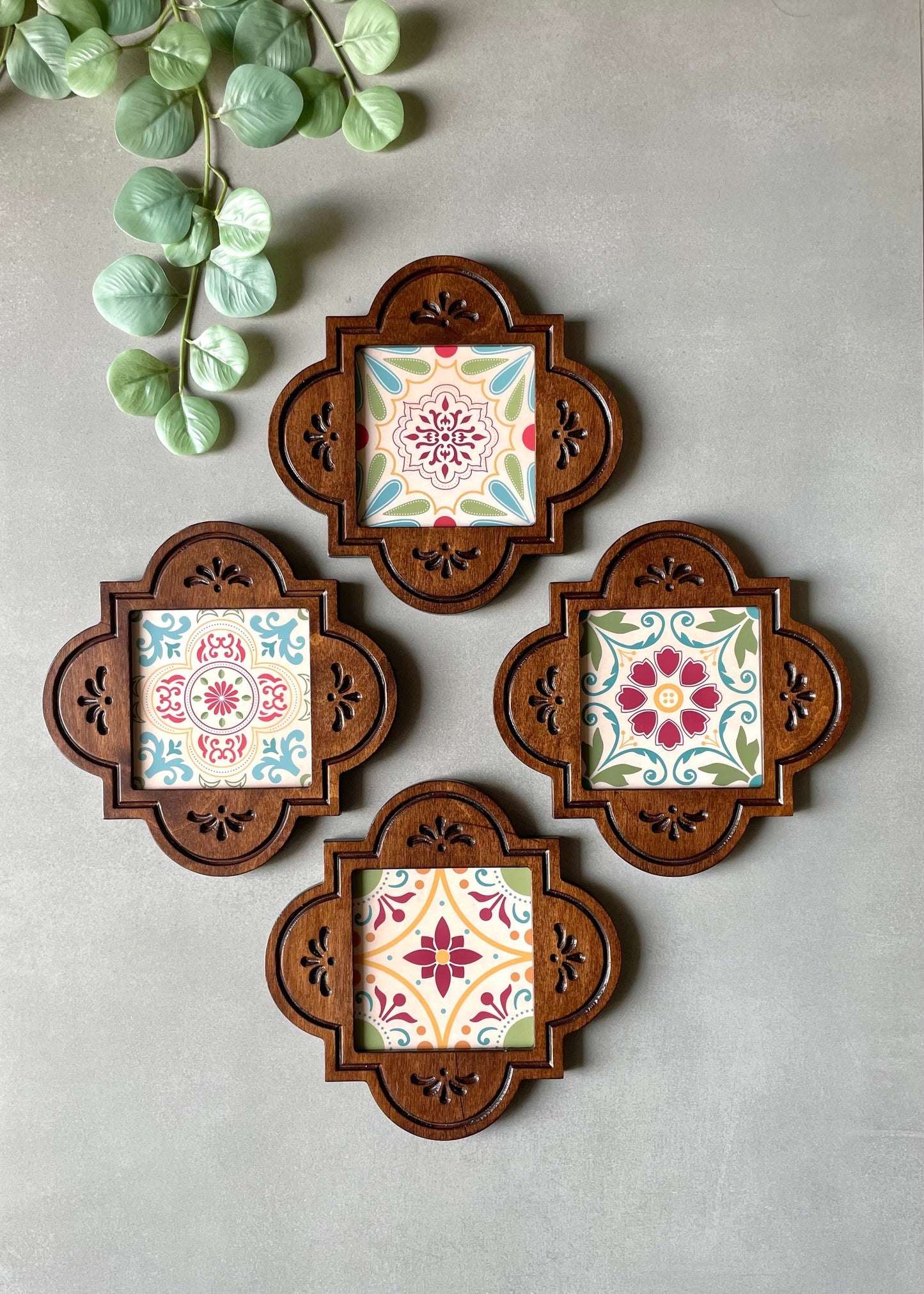 Wall Art Set: Quatrefoil Shape Patterned Tile Hangings