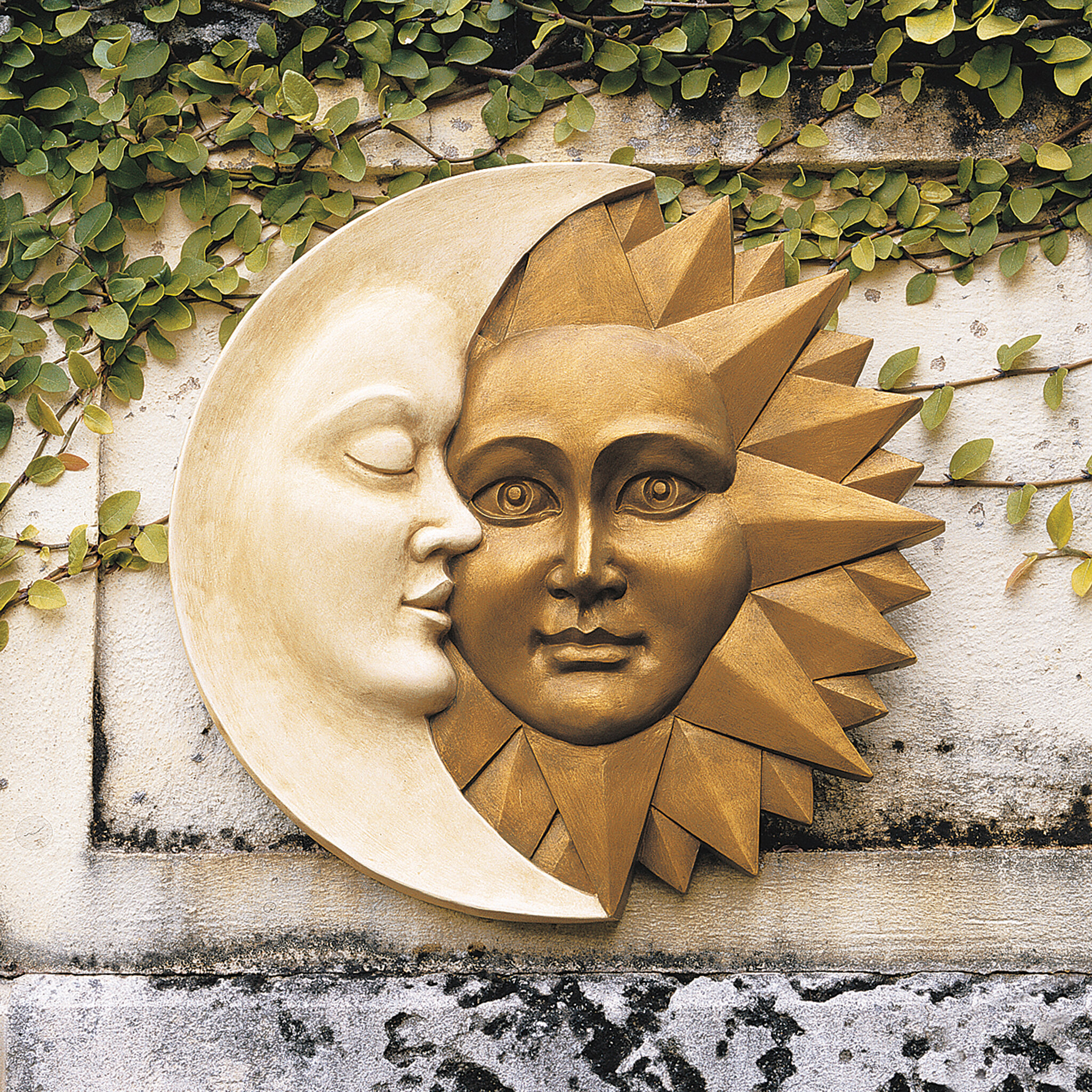 Art Sun Moon Statue Hang Ornaments Decor for Living Room Garden